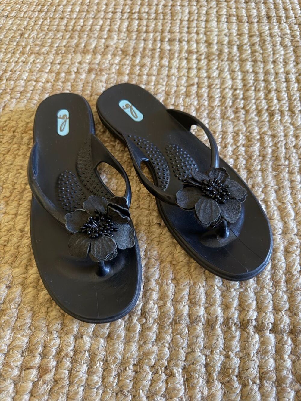 Oka-B Black Floral Flip-Flops, Size ML/8,5-9 US